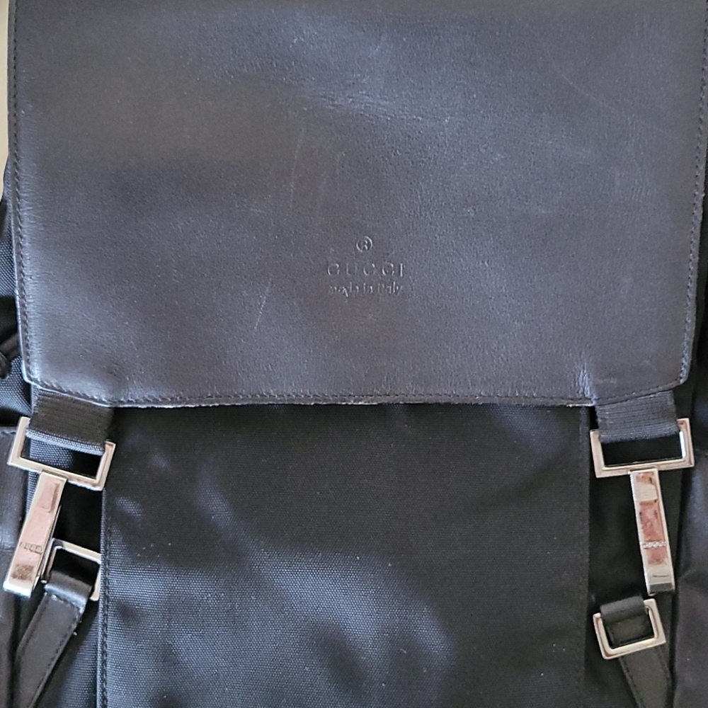 Backpack - Picture 2 of 8